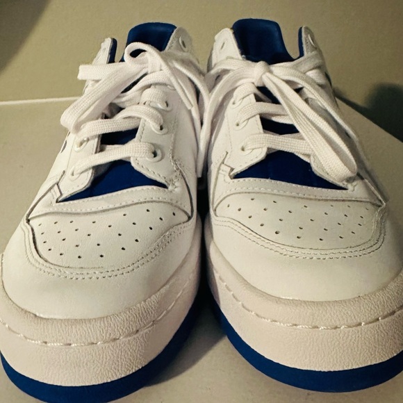 Adidas Royal/White Platform - Picture 6 of 10